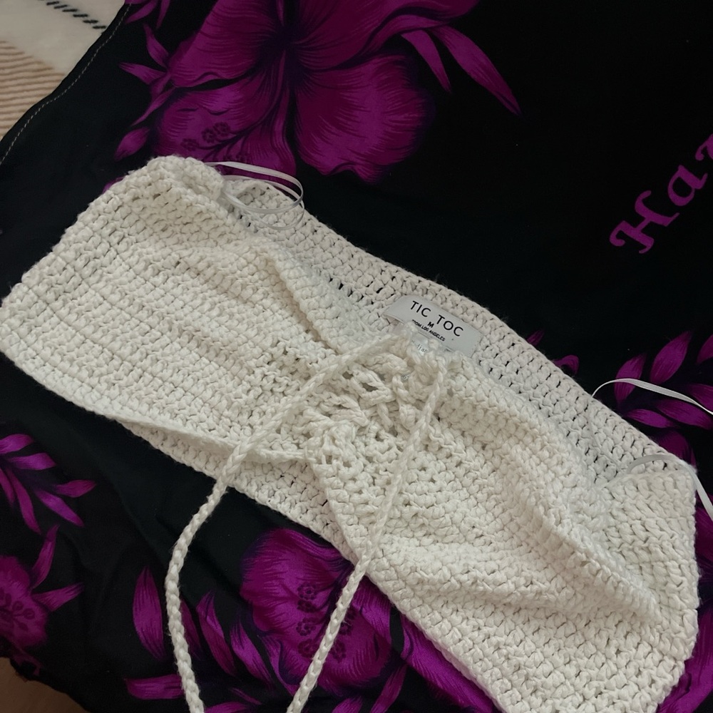 TIC-TOC Cream Crochet Strapless Crop Top